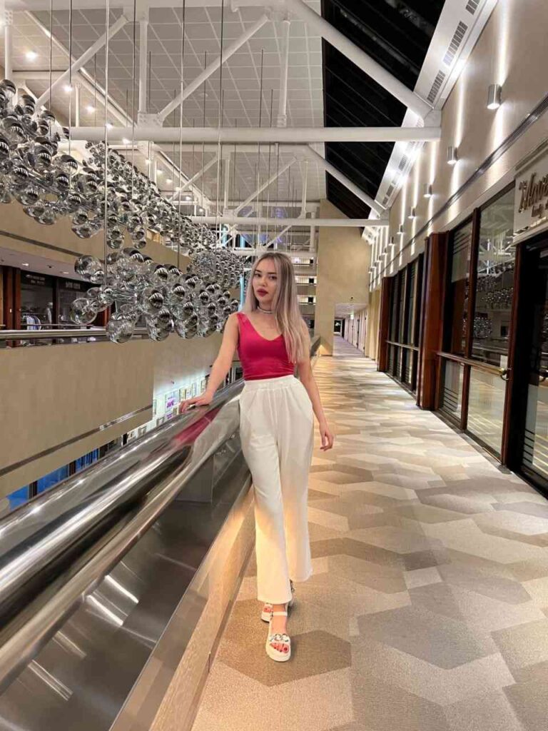 Элитная эскортница Ева Premium Models