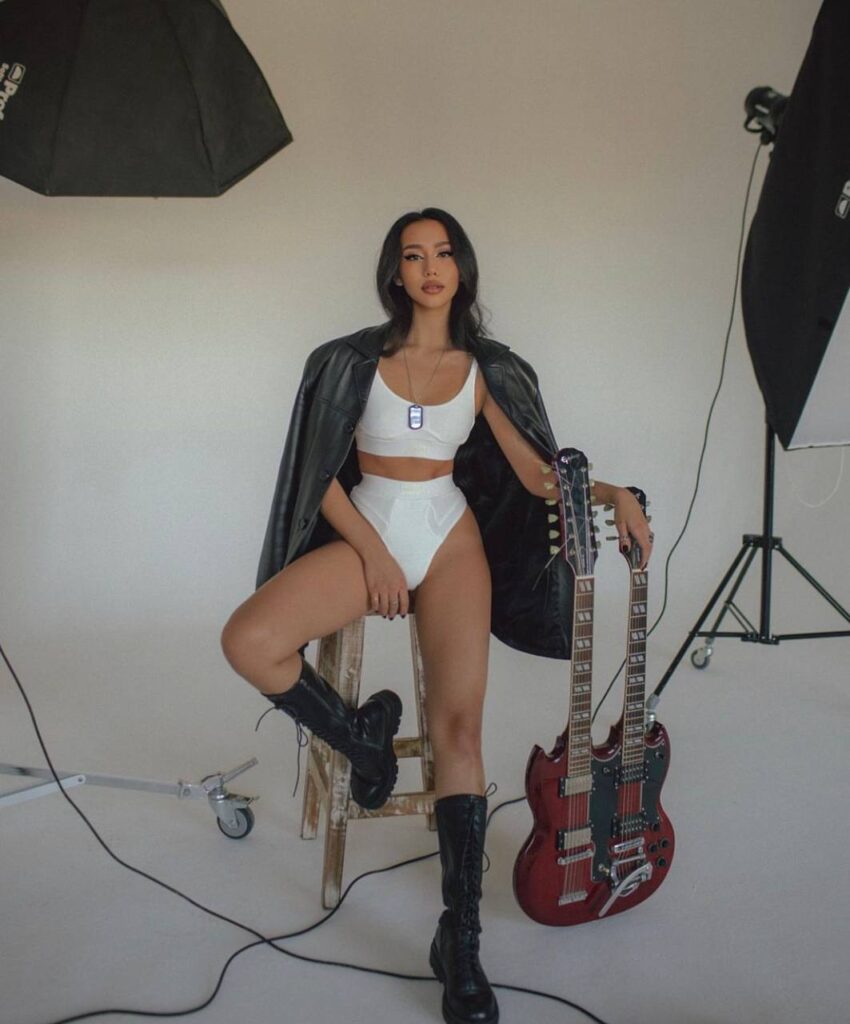 Девушка на час Даниэла — Акция 6+2ч Drive Models